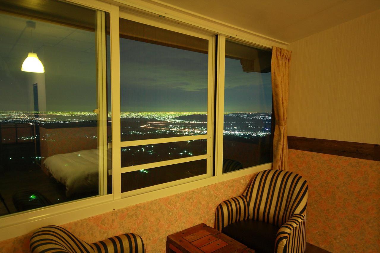 Sky Lounge B&B Zhushan Exterior photo