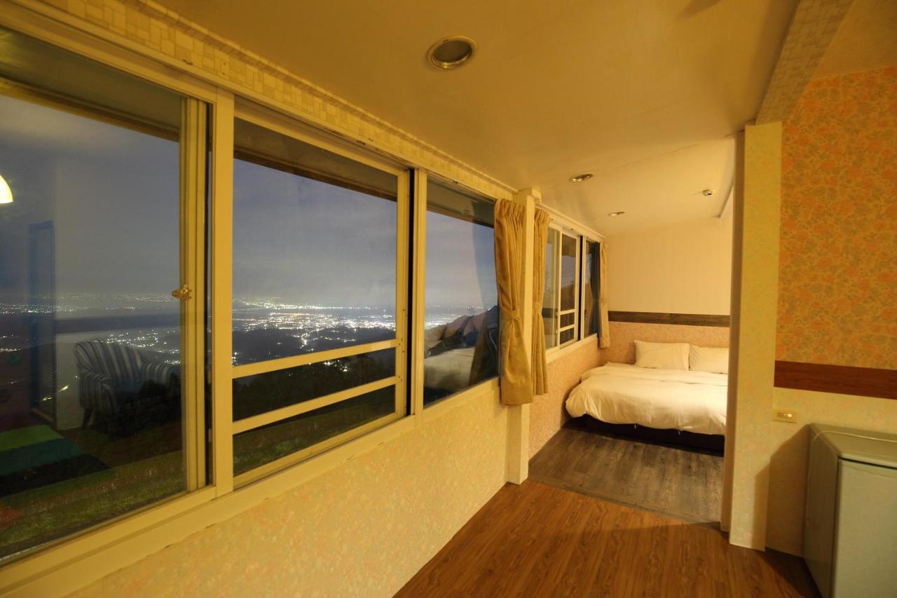 Sky Lounge B&B Zhushan Exterior photo